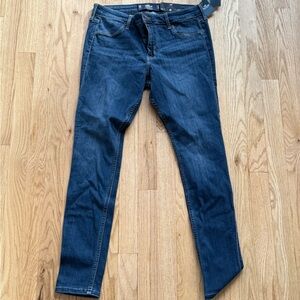 Hollister Mid-Rise Blue Jean Leggings